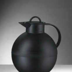 Null Alfi Isolierkanne Kugel, Kanne, Kaffeekanne, Drehverschluss, Pflegeleichter Kunststoff, Gefrostet, Schwarz, 0.94 Liter, 115020094 -coffee saucer shop 26f26b9e e857 4cbb ac26 84782415c821